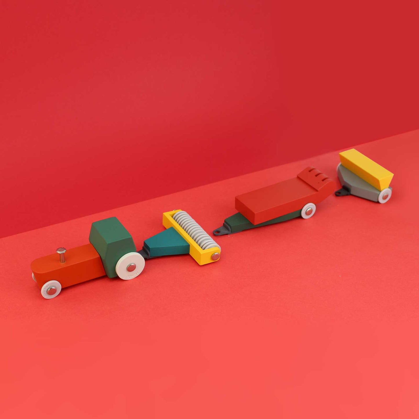 Floris Hovers Duotone Car #7 - wooden tractor set