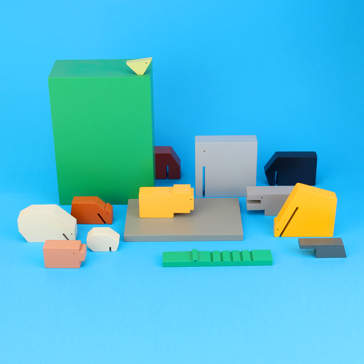 Floris Hovers Wooden Animals