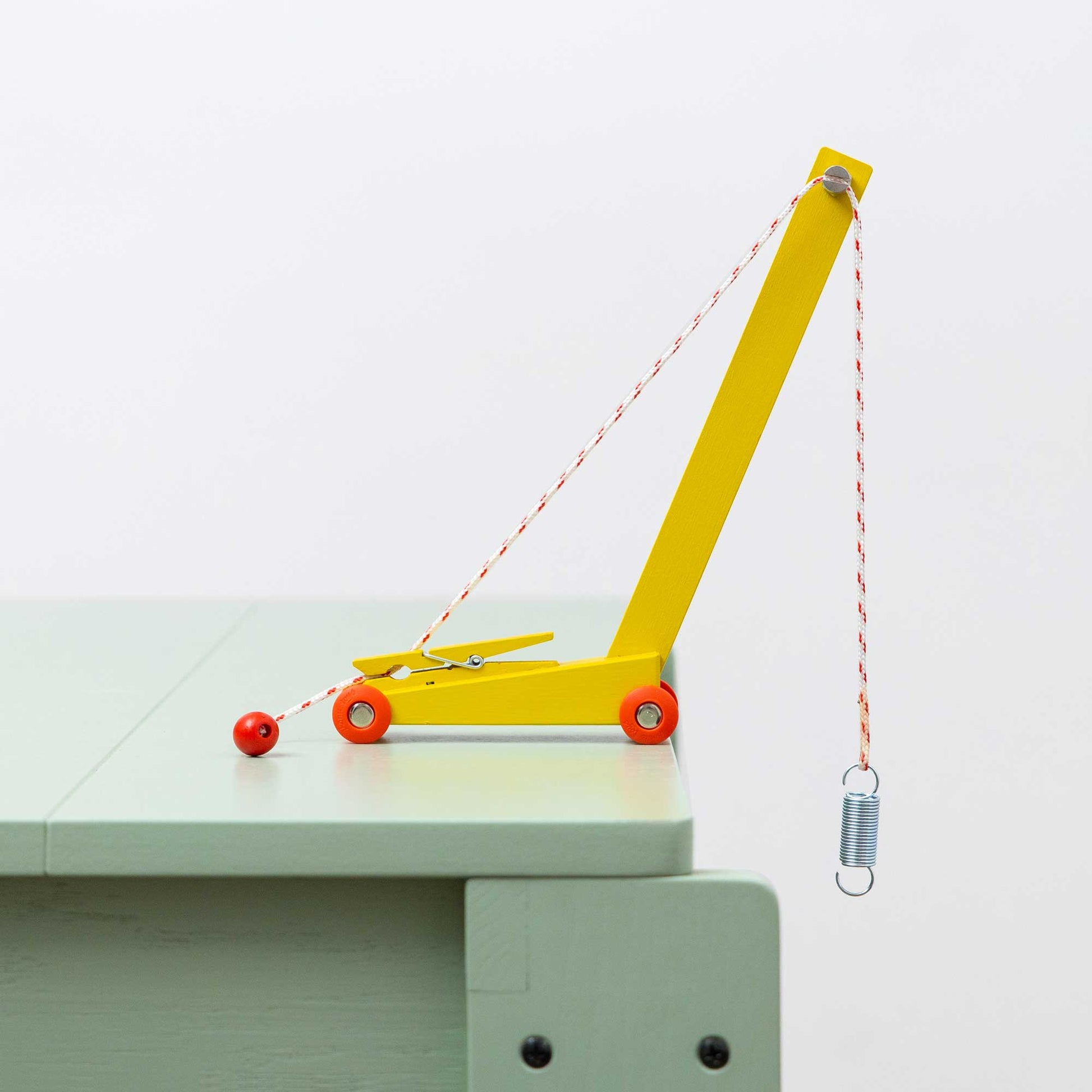 Floris Hovers Yellow Crane - limited edition - IKONIC