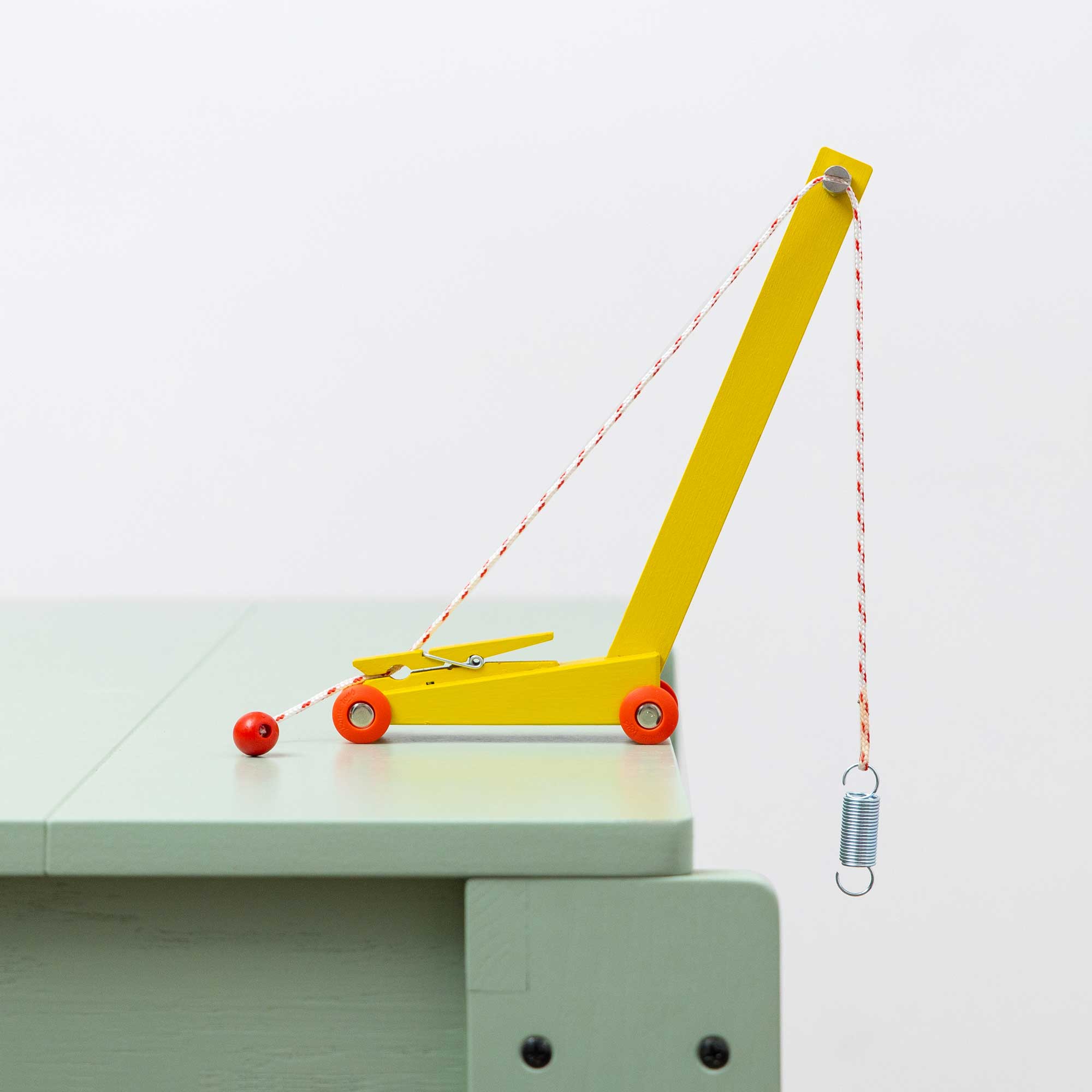 Floris Hovers Yellow Crane - limited edition - IKONIC