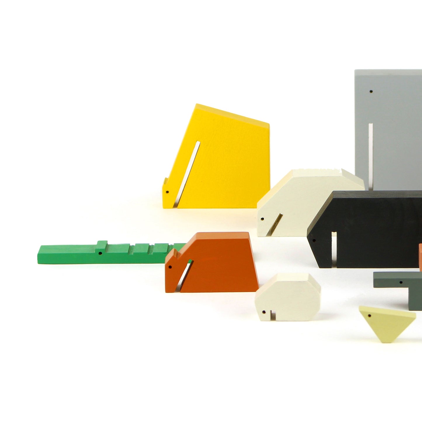 Floris Hovers Wooden Animals