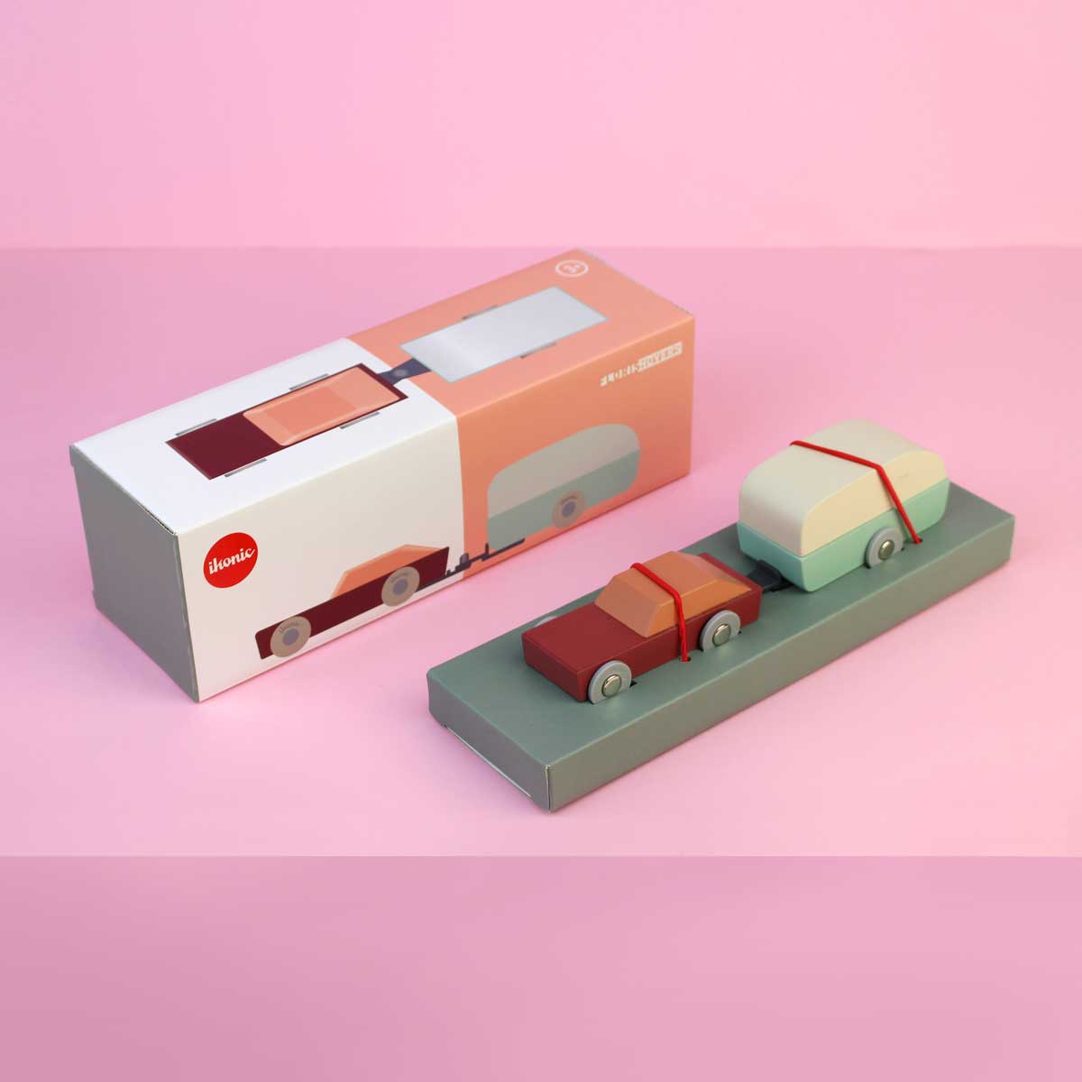 packaging design wooden toy car