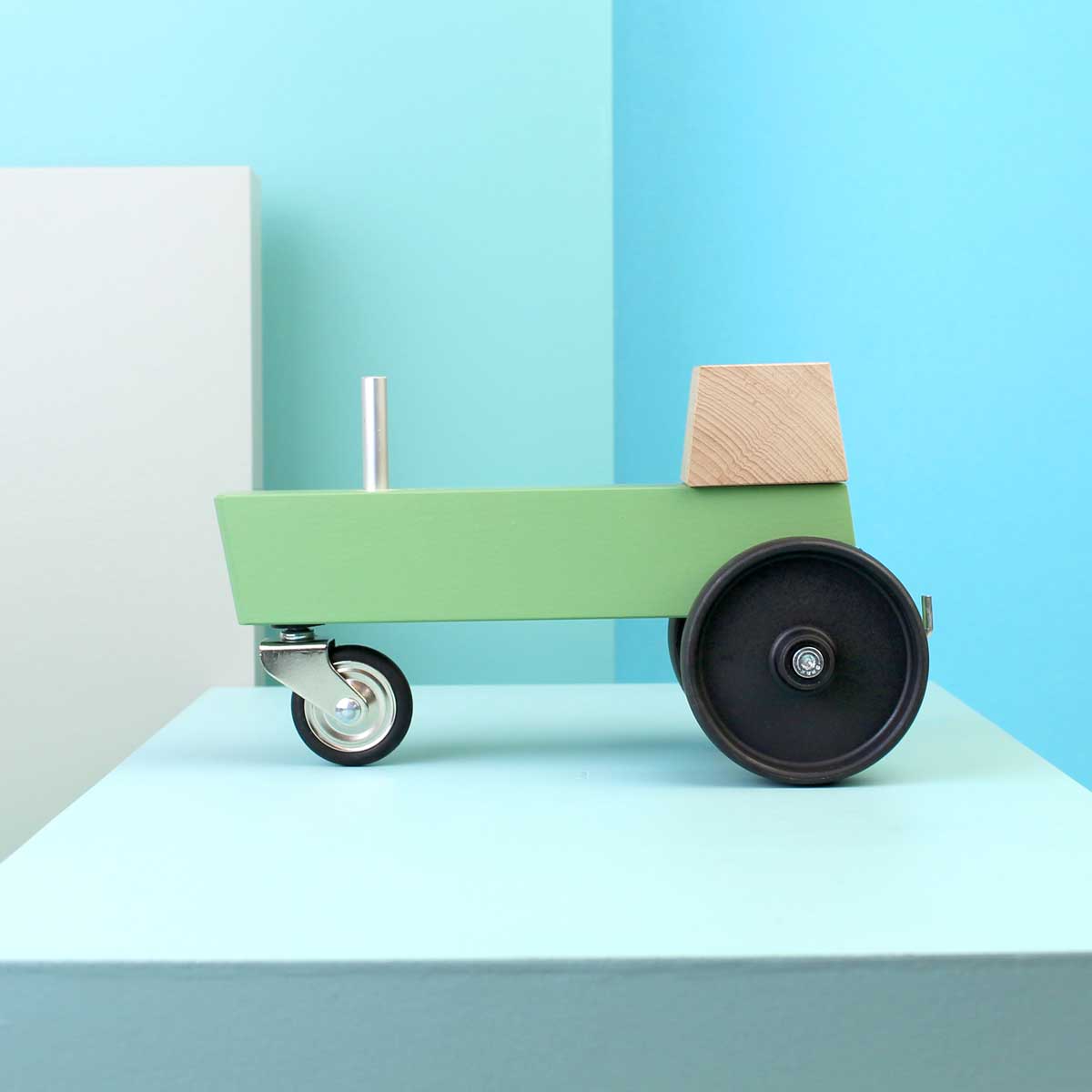 Floris Hovers Tractor - Green