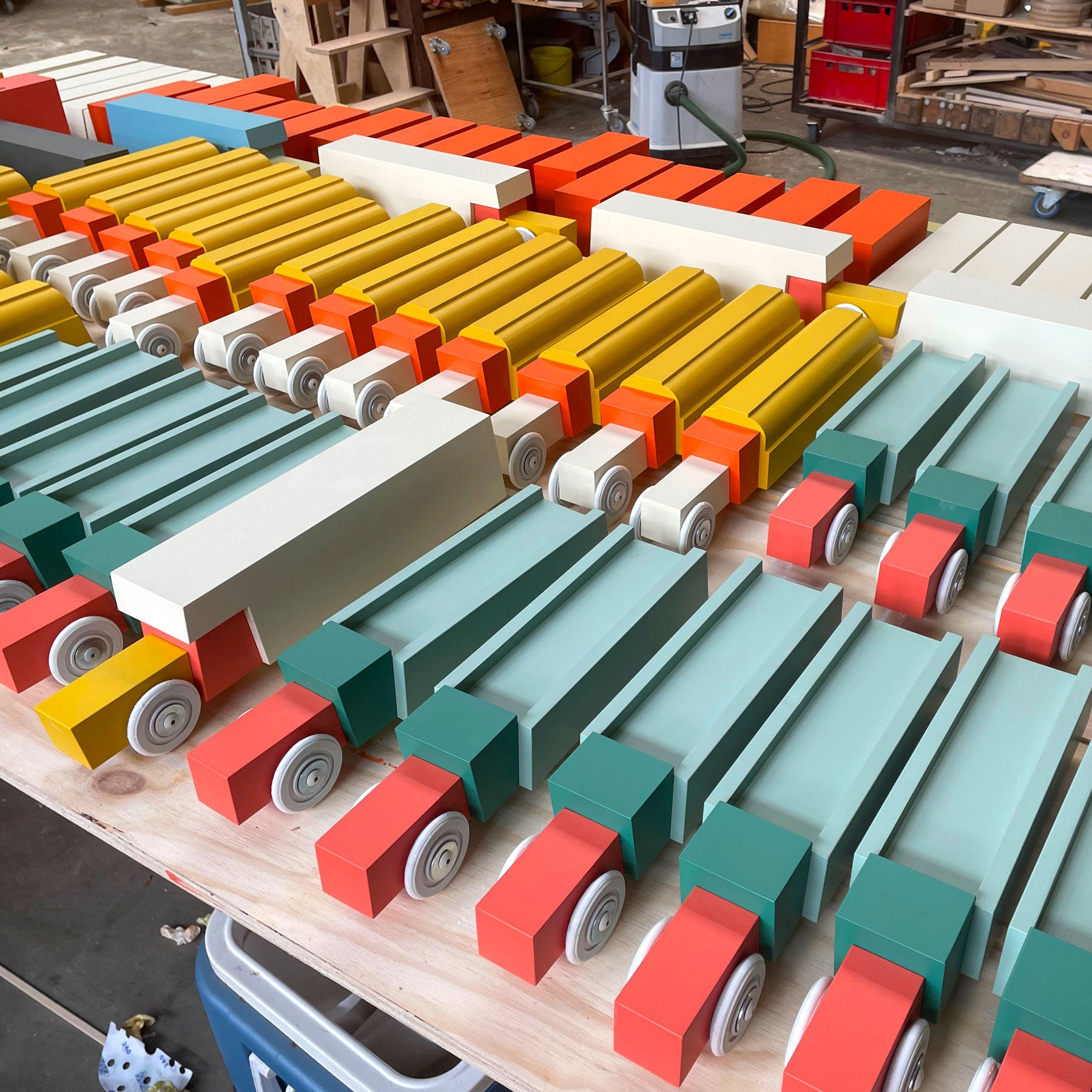 Houten Vrachtauto: Floris Hovers Tanker Truck - IKONIC