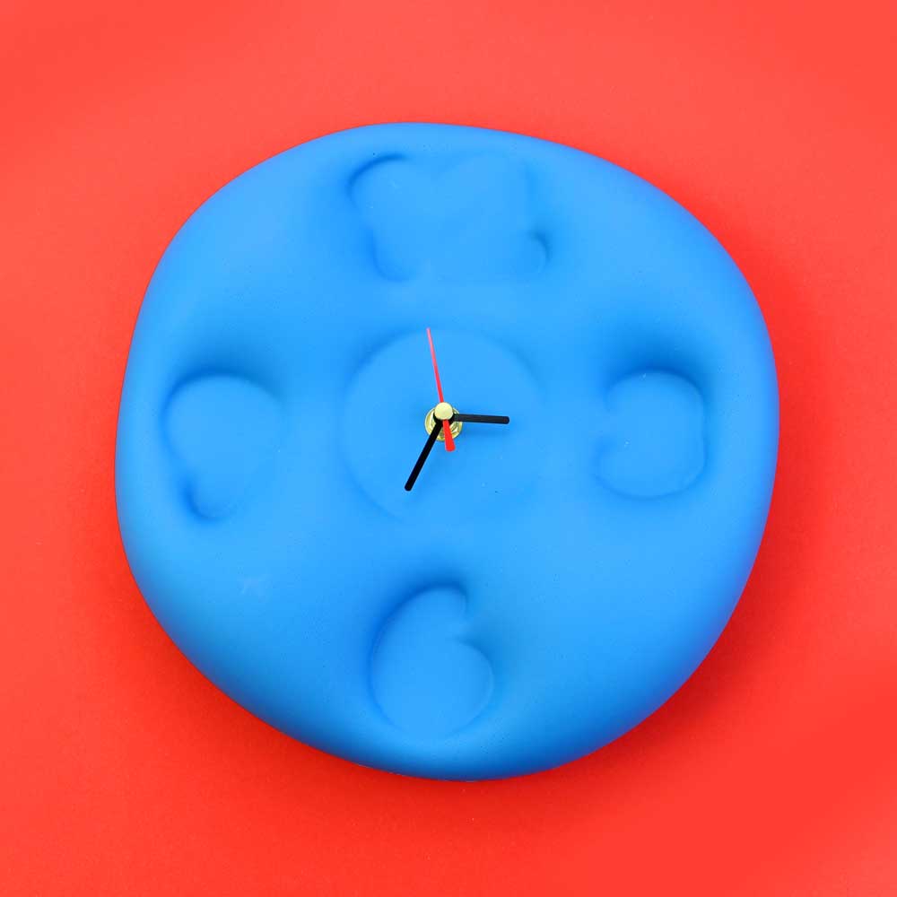 Teun Zwets - Bubble Clock Blauw - IKONIC