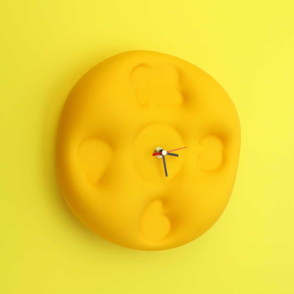 Teun Zwets - Bubble Clock Geel - IKONIC